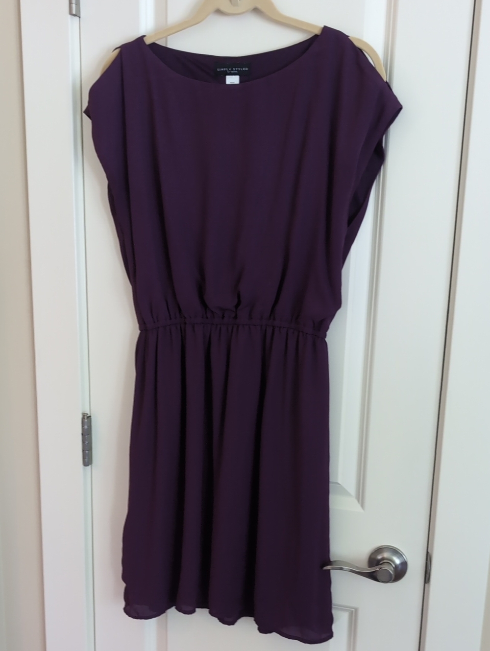 Simply Styled Plum Elastic-Waist Midi Dress